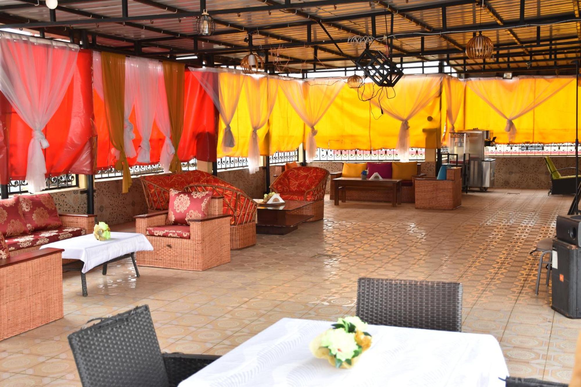 Safyad Hotel Yaoundé Zewnętrze zdjęcie