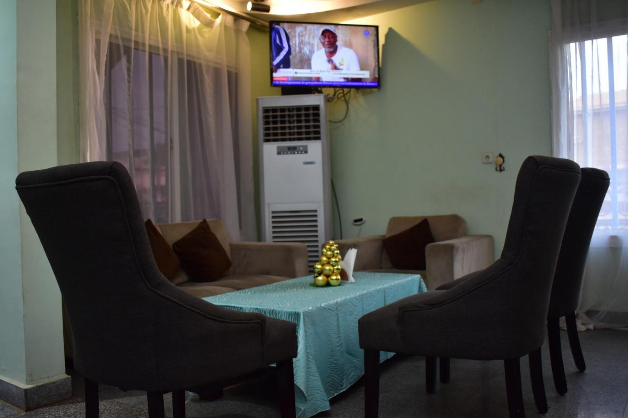 Safyad Hotel Yaoundé Zewnętrze zdjęcie