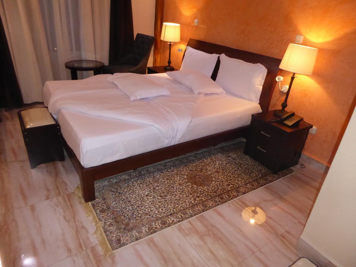 Safyad Hotel Yaoundé Zewnętrze zdjęcie