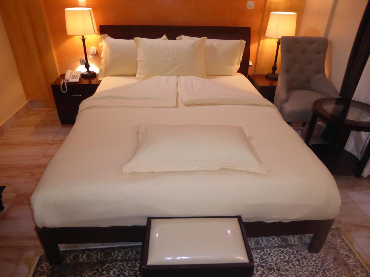 Safyad Hotel Yaoundé Zewnętrze zdjęcie