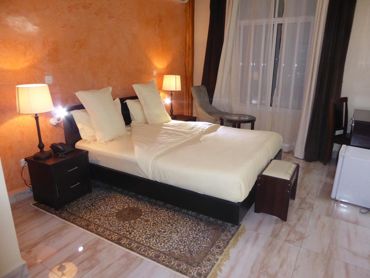 Safyad Hotel Yaoundé Zewnętrze zdjęcie