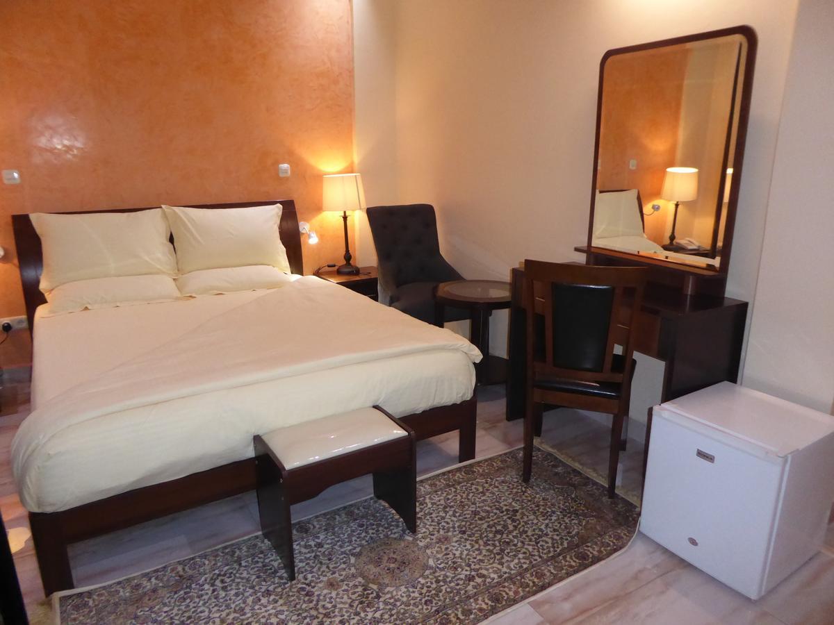 Safyad Hotel Yaoundé Zewnętrze zdjęcie